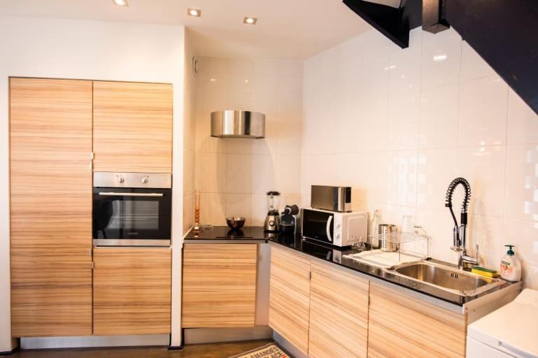 Maison Triplex Jj - Ecrin Verdoyant Au Coeur De Лион Екстериор снимка